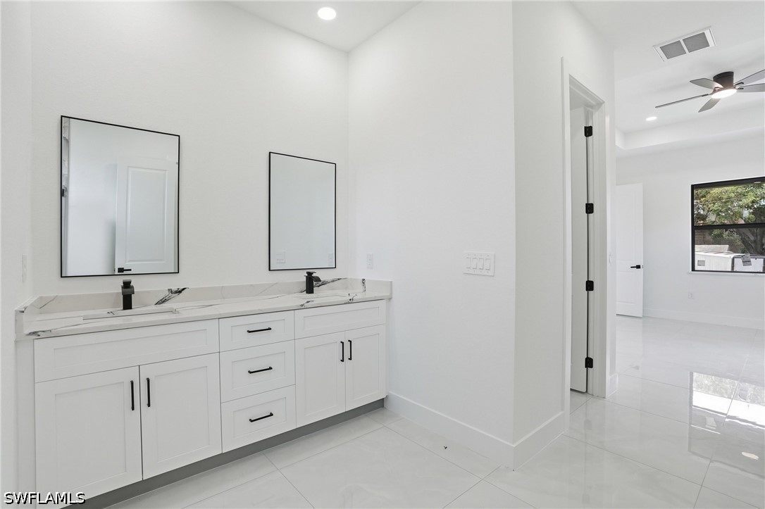 3 Bed SingleFamilyResidence for Sale in Lehigh Acres, photo 22