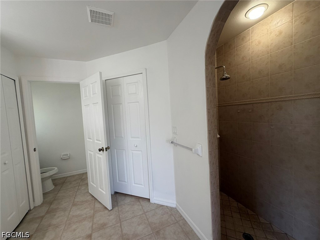 3 Bed SingleFamilyResidence for Sale in Cape Coral, photo 22