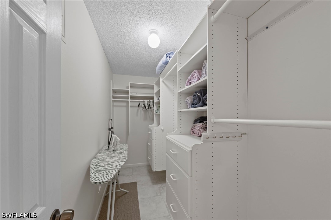 2 Bed Condominium for Sale in Naples, photo 22