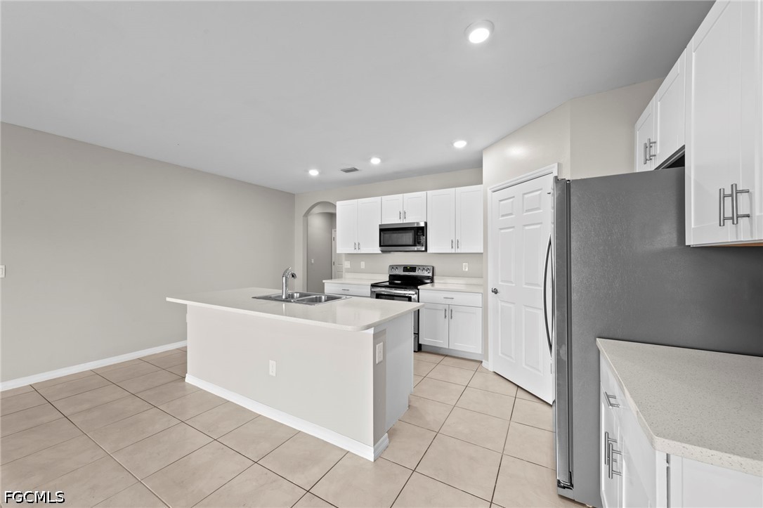 4 Bed SingleFamilyResidence for Sale in Cape Coral, photo 22