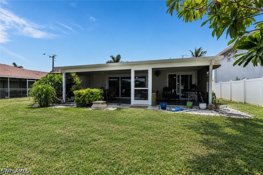 2 Bed Waterfront Home for Sale in Naples, photo 22