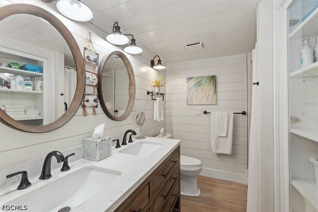 2 Bed Waterfront Home for Sale in Schooner Bay, photo 22