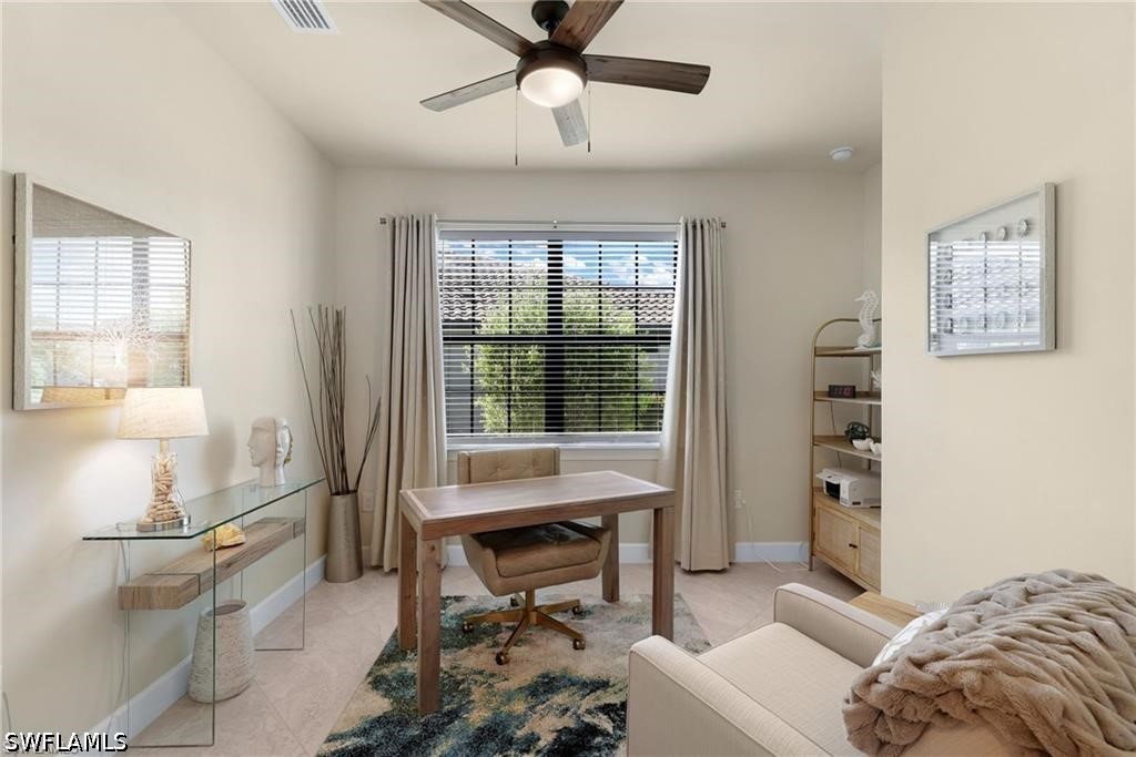 2 Bed Waterfront Home for Sale in Fort Myers, photo 22