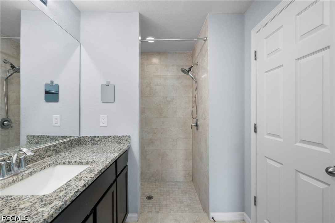 4 Bed SingleFamilyResidence for Sale in Cape Coral, photo 22