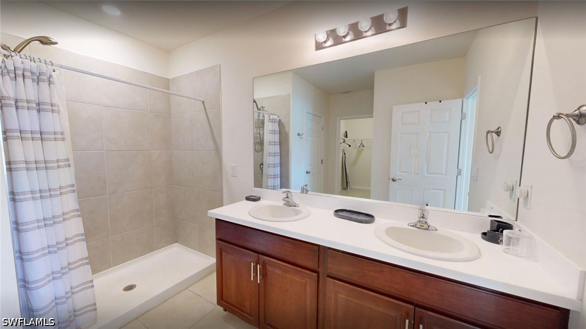 4 Bed SingleFamilyResidence for Sale in Cape Coral, photo 22