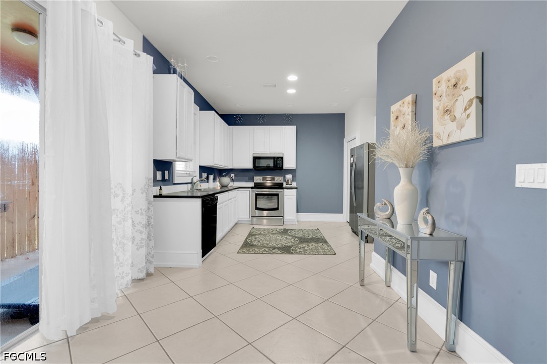 4 Bed SingleFamilyResidence for Sale in Lehigh Acres, photo 22