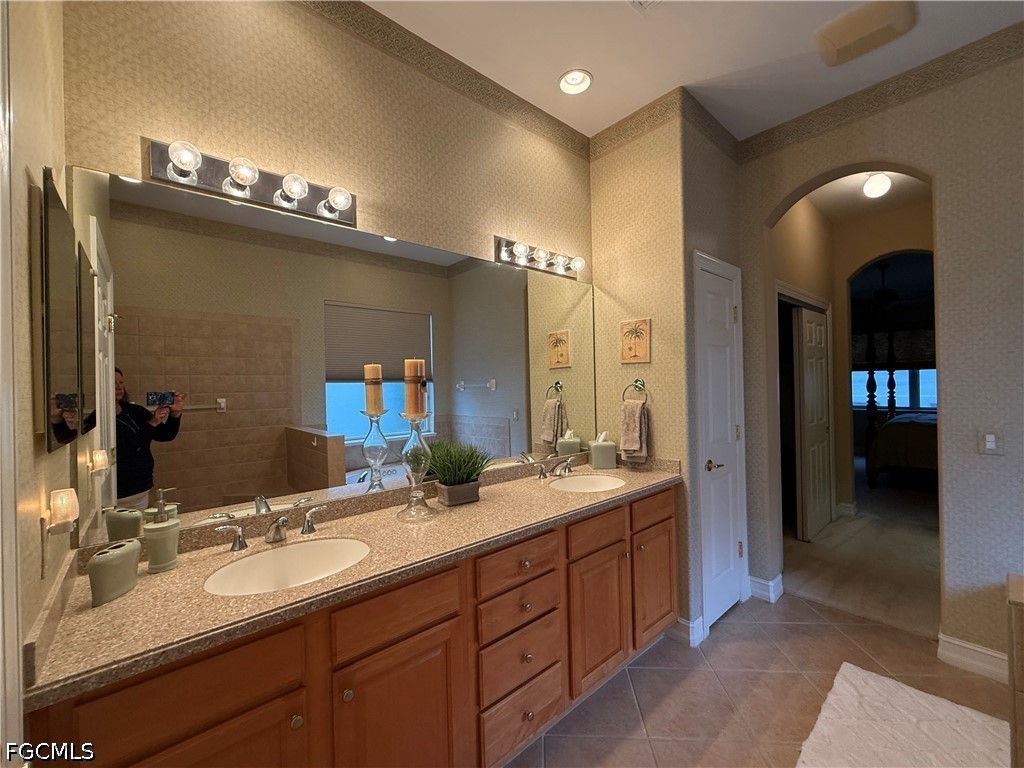 3 Bed Pool Home for Sale in Bellagio, photo 22