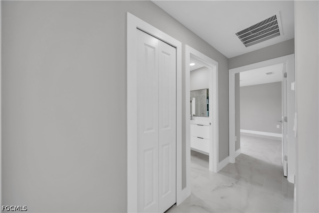 3 Bed SingleFamilyResidence for Sale in Lehigh Acres, photo 22