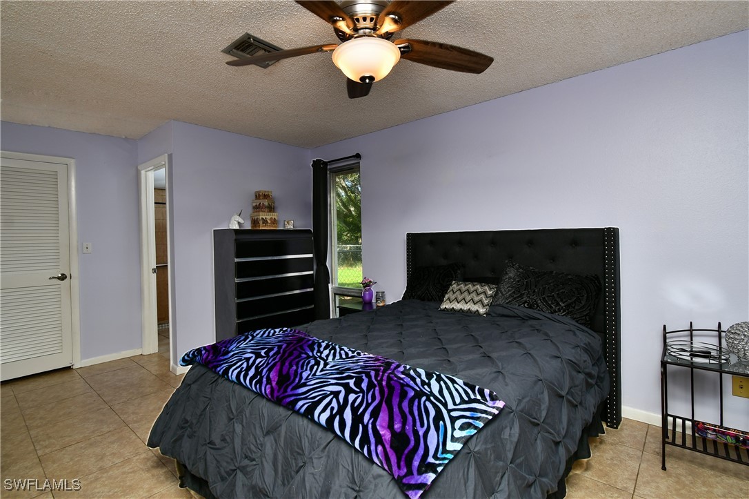 2 Bed SingleFamilyResidence for Sale in North Fort Myers, photo 23