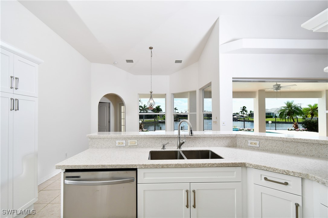 3 Bed Pool Home for Sale in Cape Coral, photo 23