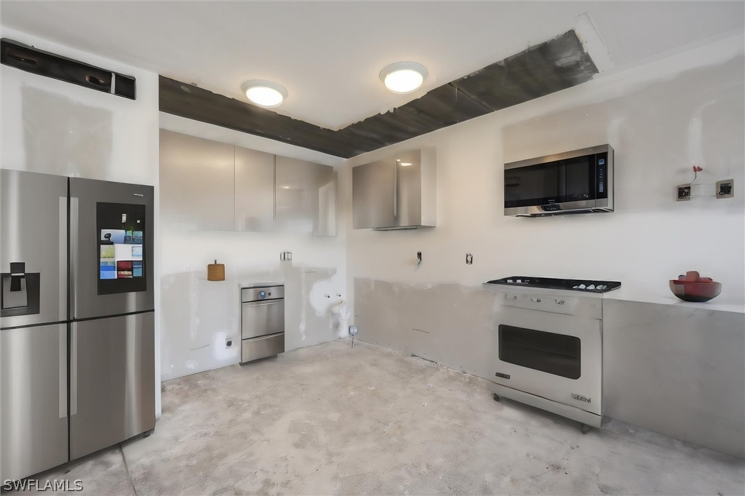1 Bed Pool Home for Sale in Bayside Villas, photo 23