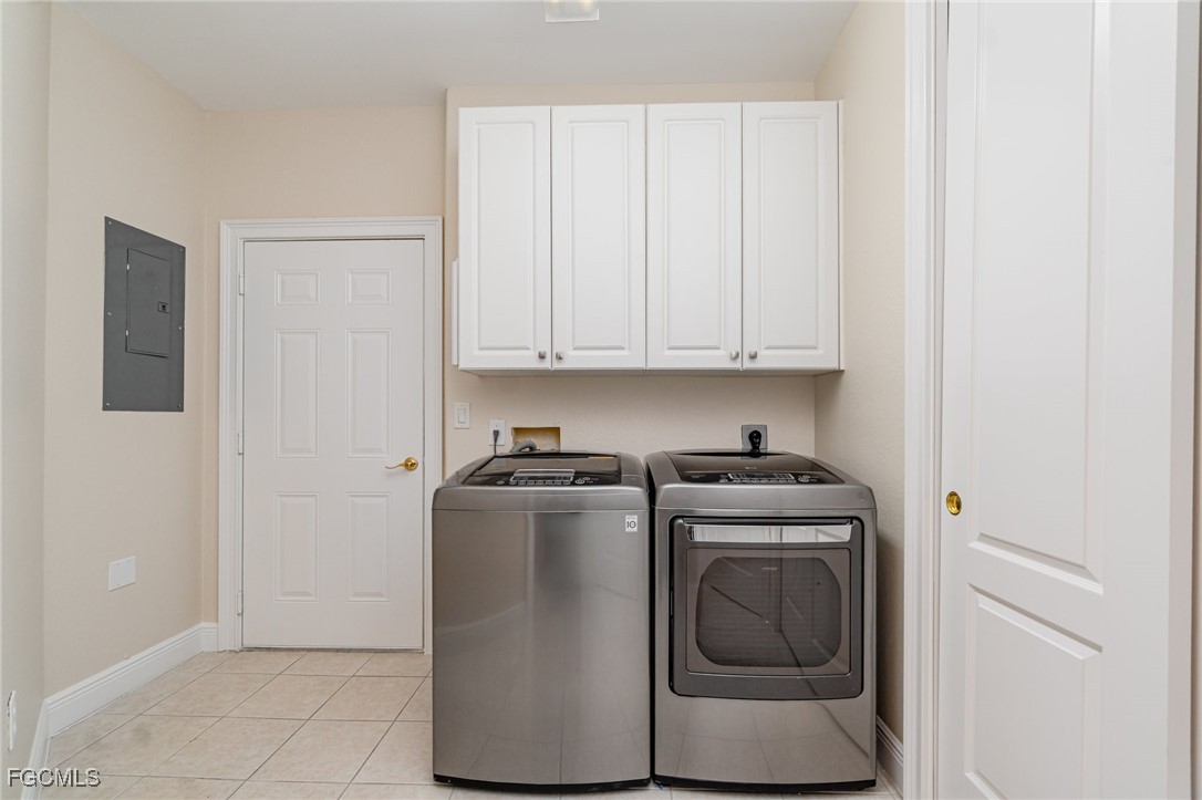 3 Bed Condominium for Sale in Jonathans Bay, photo 23
