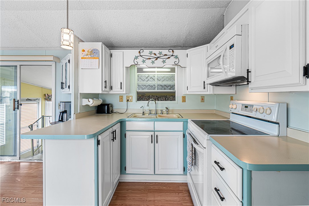 1 Bed ManufacturedHome for Sale in Estero, photo 23