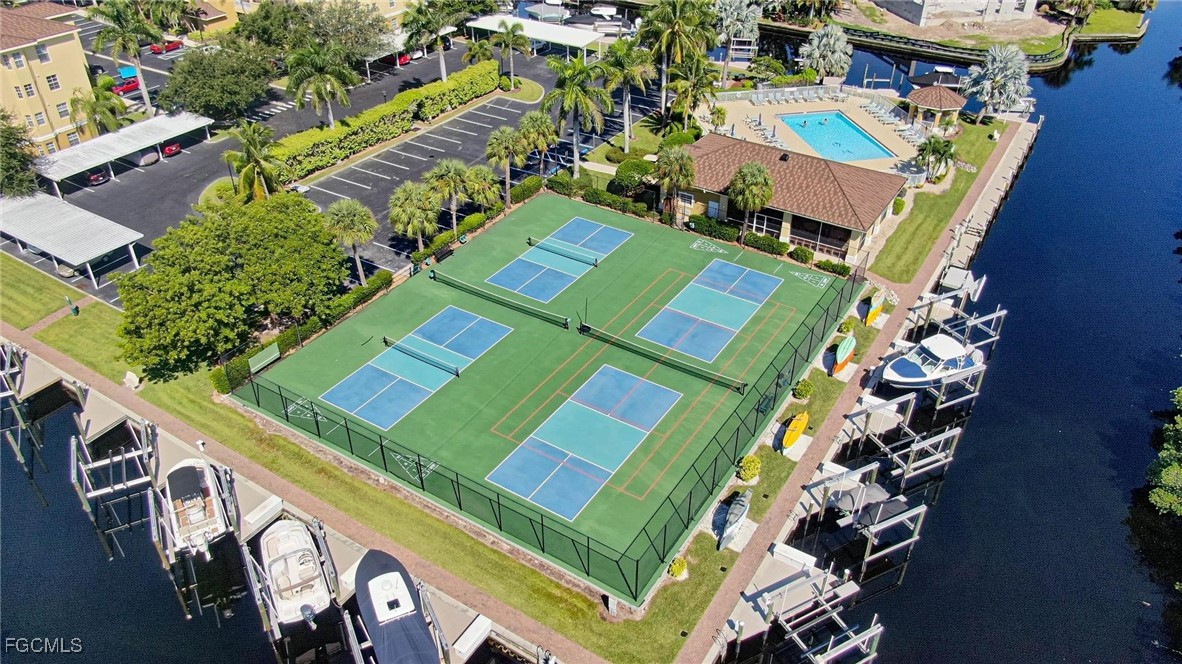 2 Bed Waterfront Home for Sale in Cape Coral, photo 23