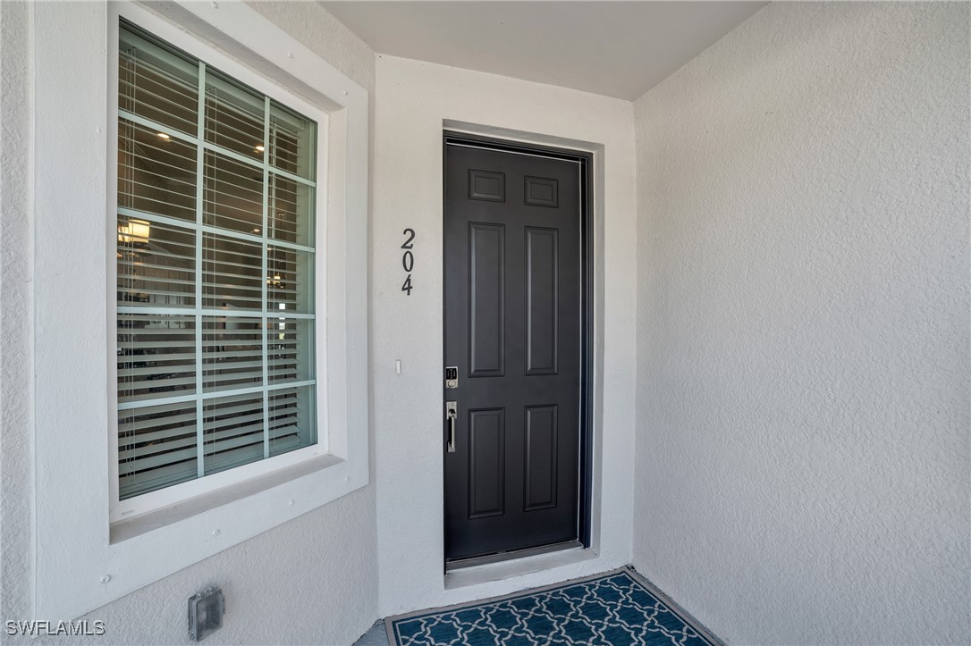 2 Bed Waterfront Home for Sale in Fort Myers, photo 23