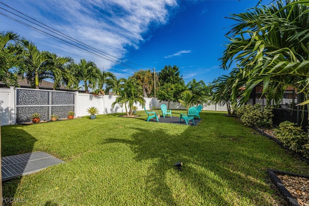 3 Bed SingleFamilyResidence for Sale in Cape Coral, photo 23