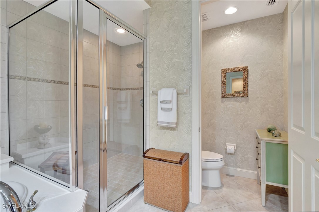 3 Bed Waterfront Home for Sale in Naples, photo 23