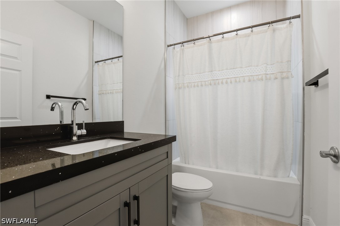 3 Bed SingleFamilyResidence for Sale in Naples, photo 23