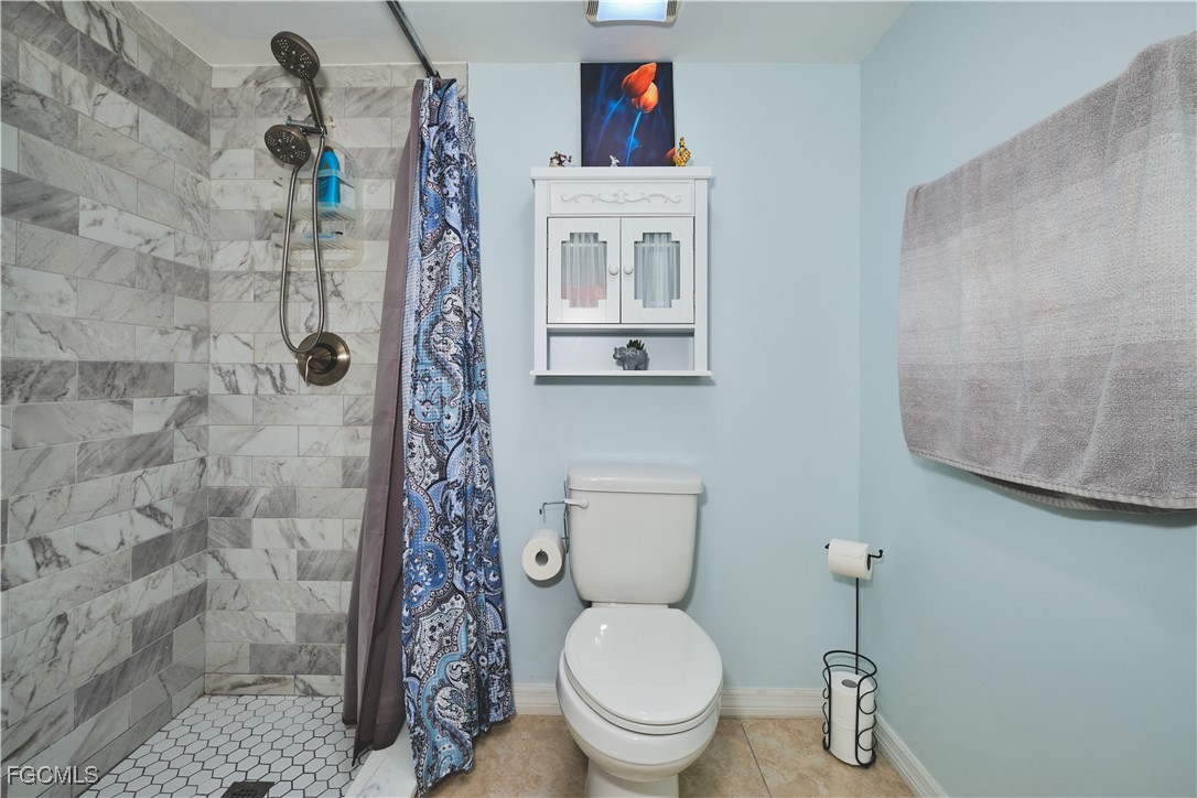 2 Bed Condominium for Sale in North Fort Myers, photo 23