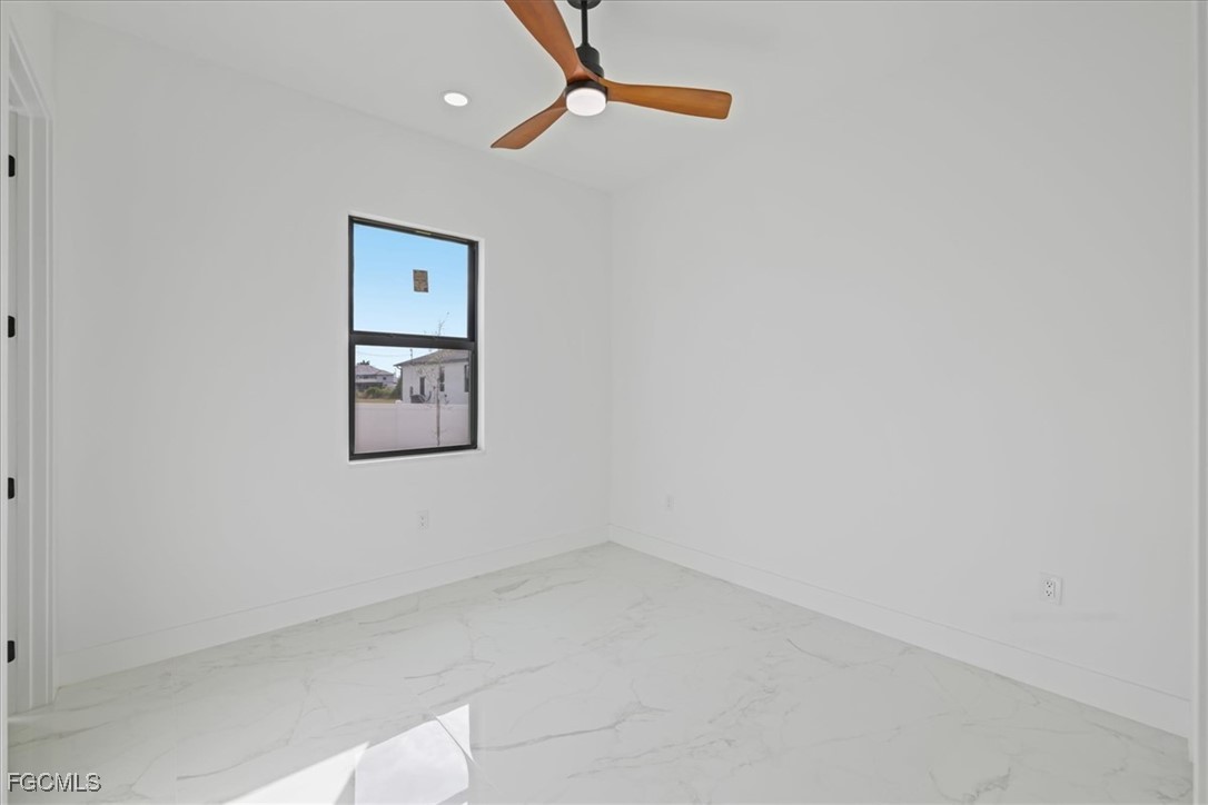 3 Bed SingleFamilyResidence for Sale in Port Charlotte, photo 23
