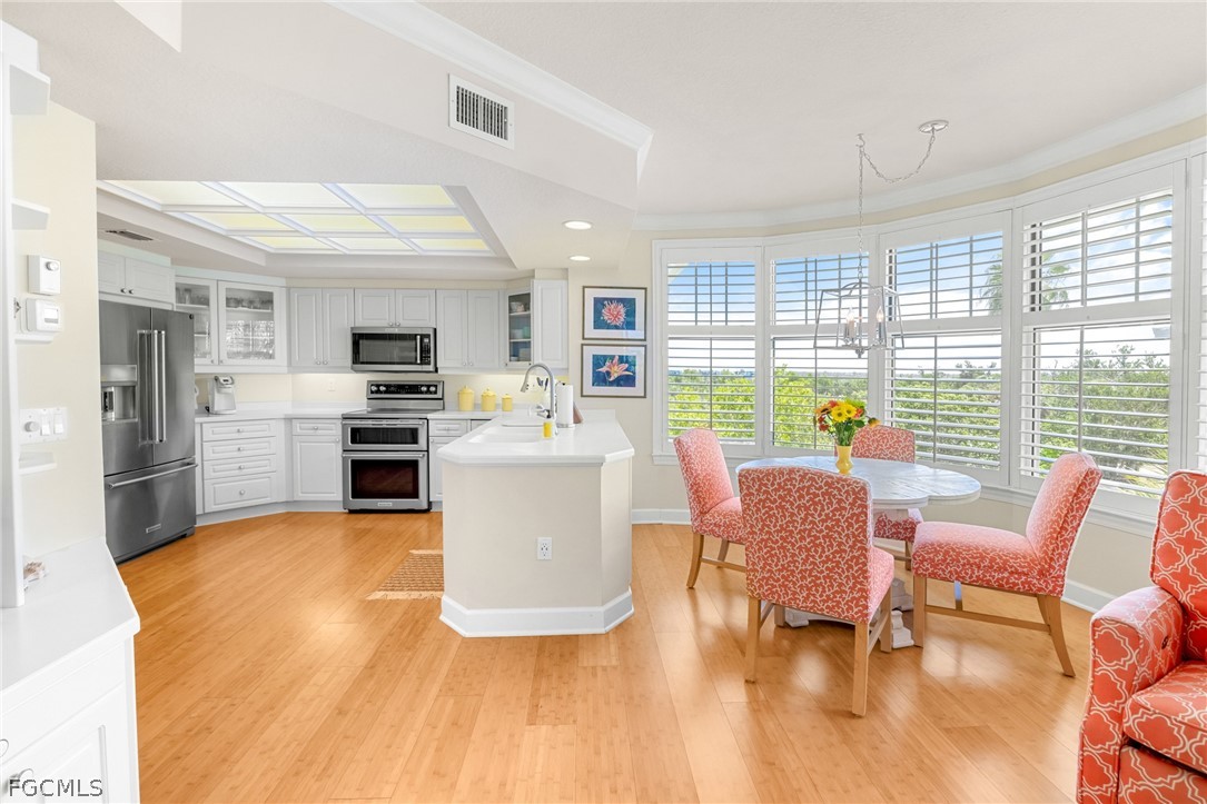 3 Bed Pool Home for Sale in Sanibel, photo 23