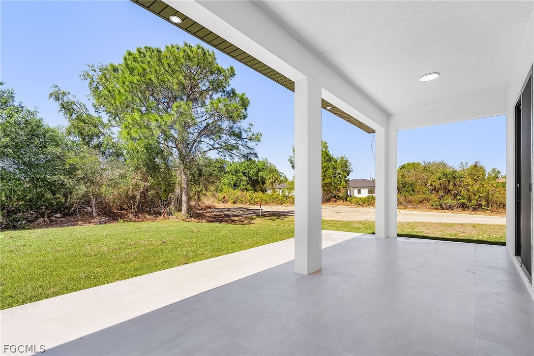 3 Bed SingleFamilyResidence for Sale in Lehigh Acres, photo 23
