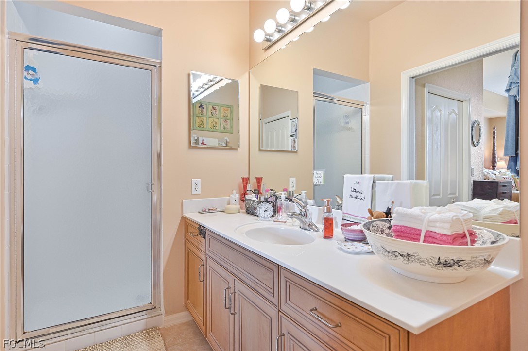 2 Bed Condominium for Sale in Fort Myers, photo 23