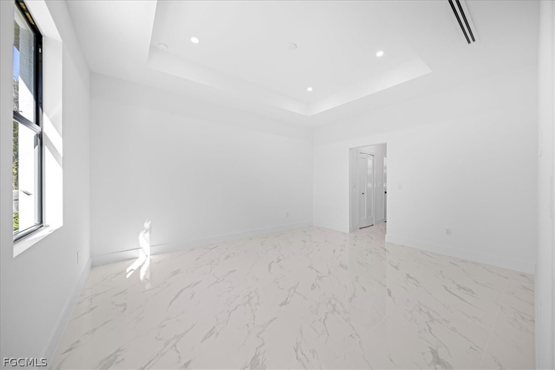 4 Bed SingleFamilyResidence for Sale in Lehigh Acres, photo 23