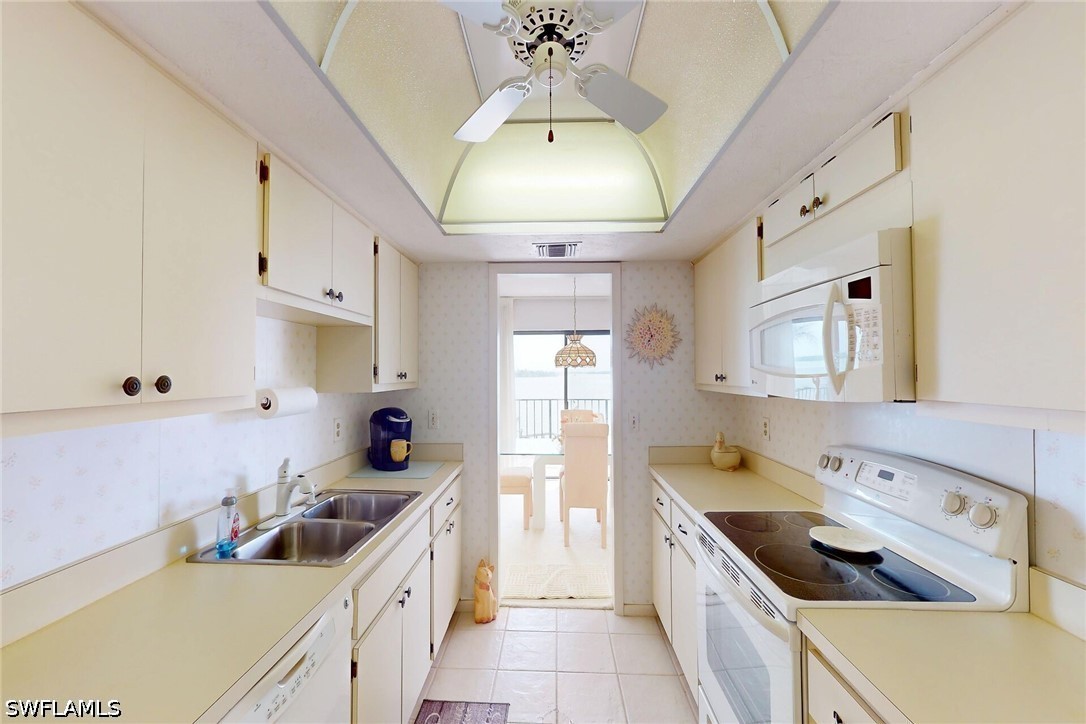 2 Bed Waterfront Home for Sale in Marco Island, photo 23