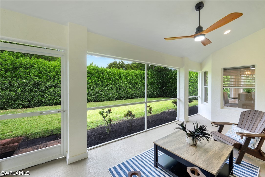 2 Bed SingleFamilyResidence for Sale in Naples, photo 23