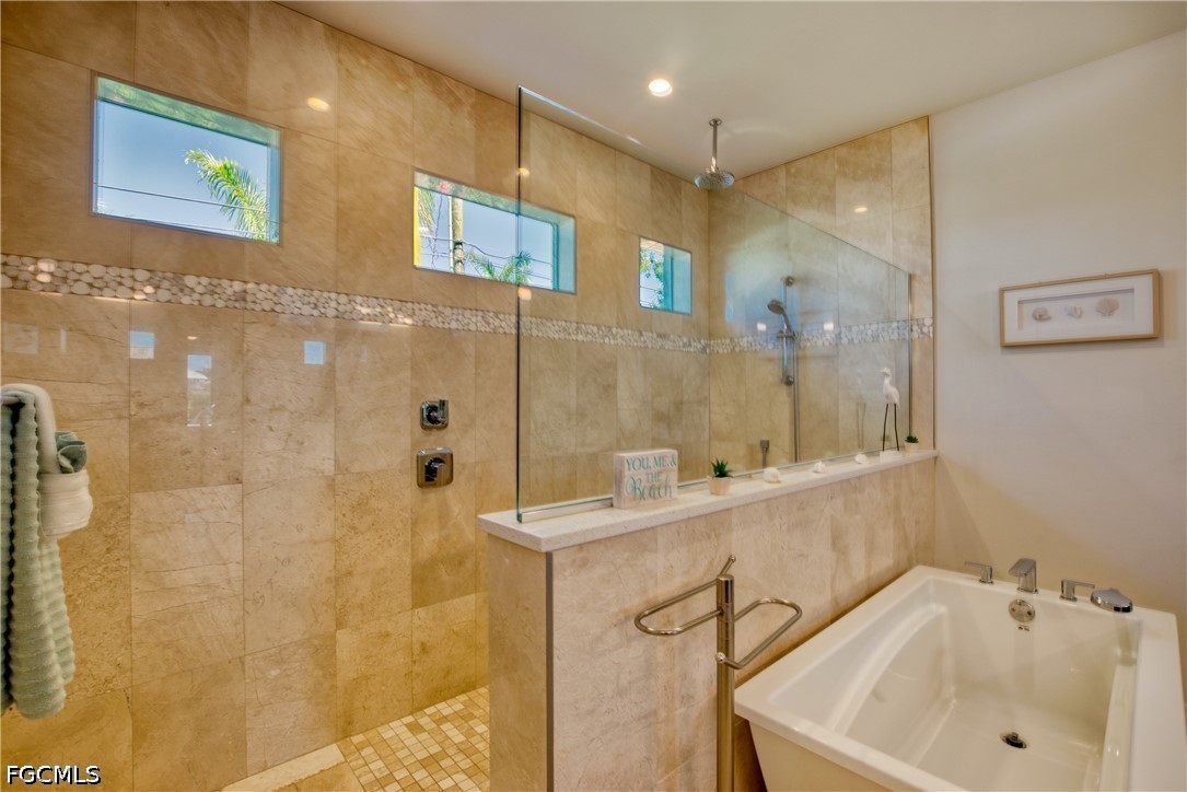 3 Bed Pool Home for Sale in Cape Coral, photo 23