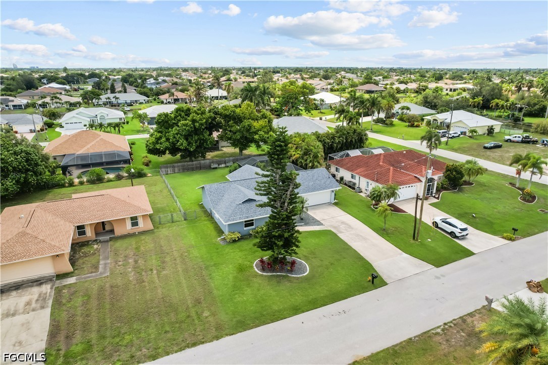 3 Bed Pool Home for Sale in Cape Coral, photo 23