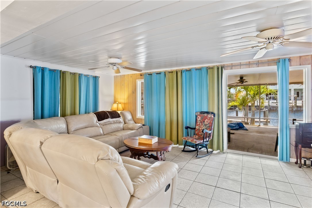 2 Bed Pool Home for Sale in Matlacha Isles, photo 23