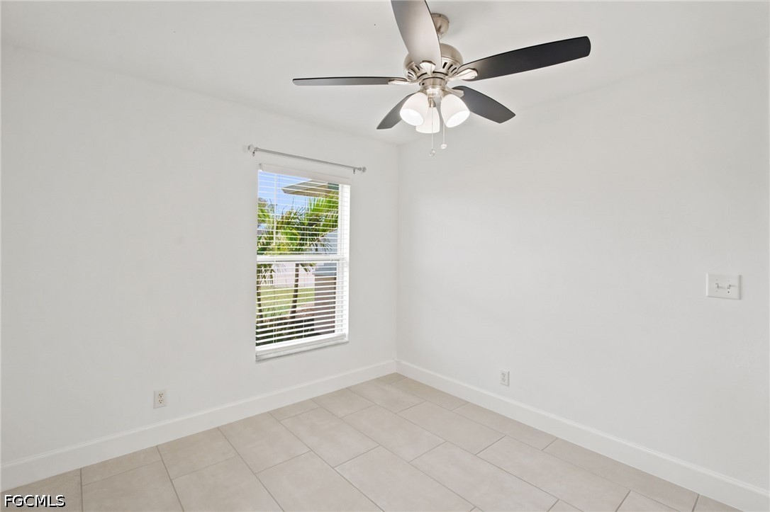 3 Bed SingleFamilyResidence for Sale in Cape Coral, photo 23