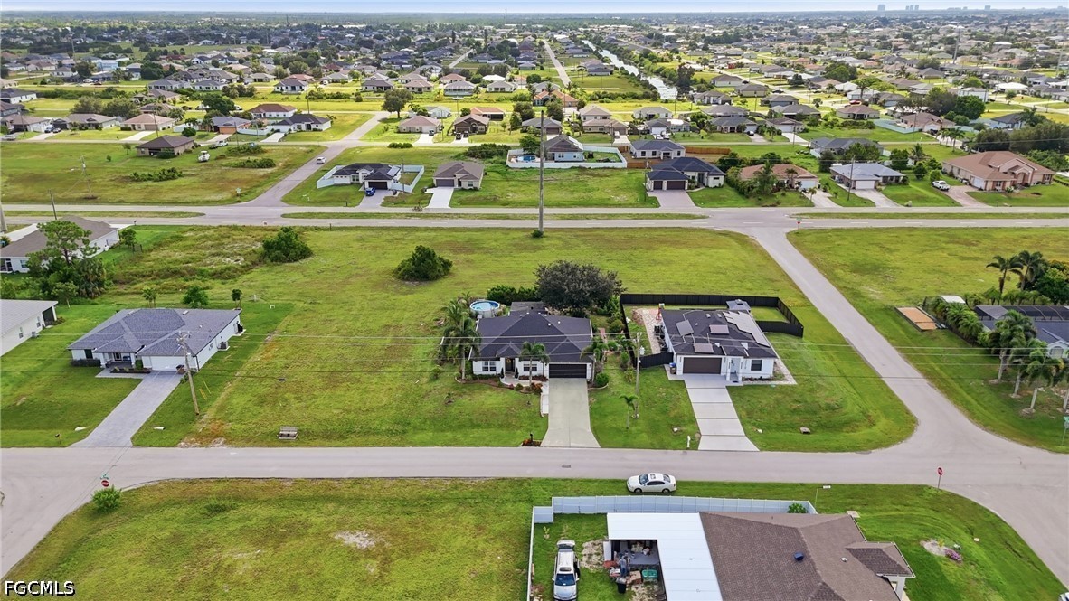 3 Bed Pool Home for Sale in Cape Coral, photo 23