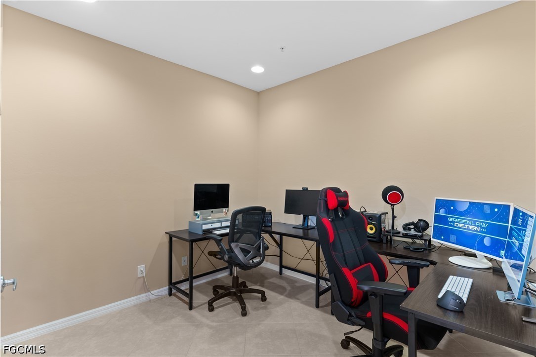 3 Bed Condominium for Sale in Fort Myers, photo 23