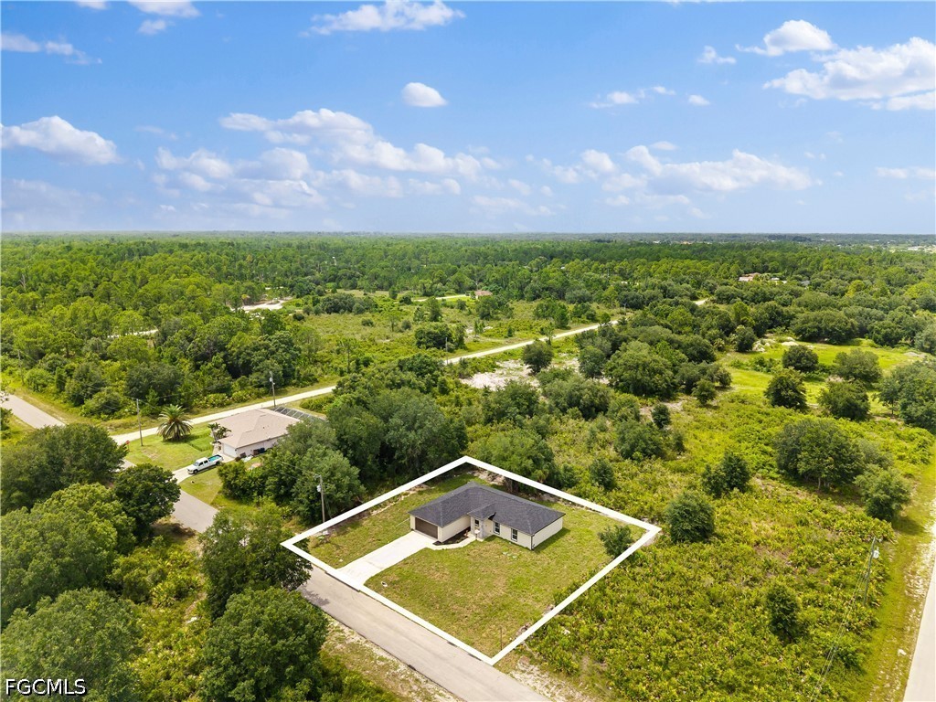 4 Bed SingleFamilyResidence for Sale in Lehigh Acres, photo 23