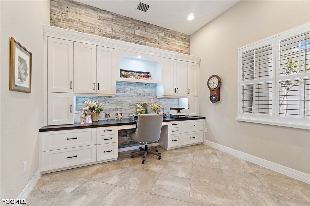 4 Bed Pool Home for Sale in Torrey Pines, photo 23