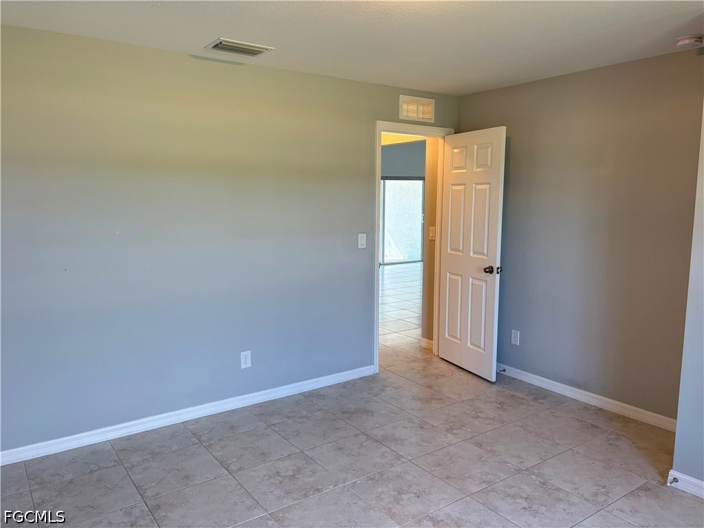 3 Bed SingleFamilyResidence for Sale in Cape Coral, photo 23