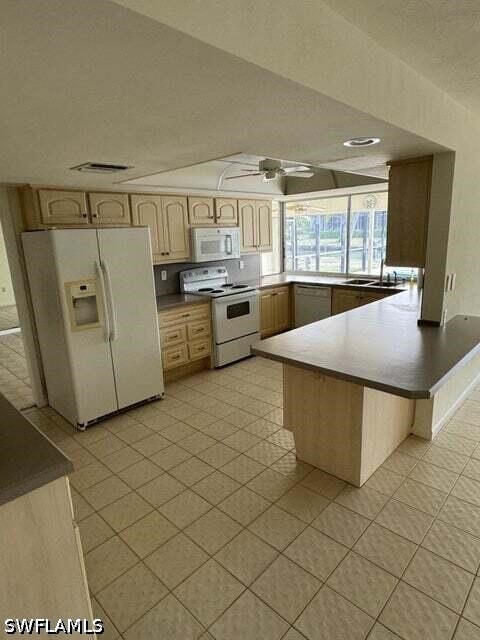 3 Bed Pool Home for Sale in Marco Island, photo 23