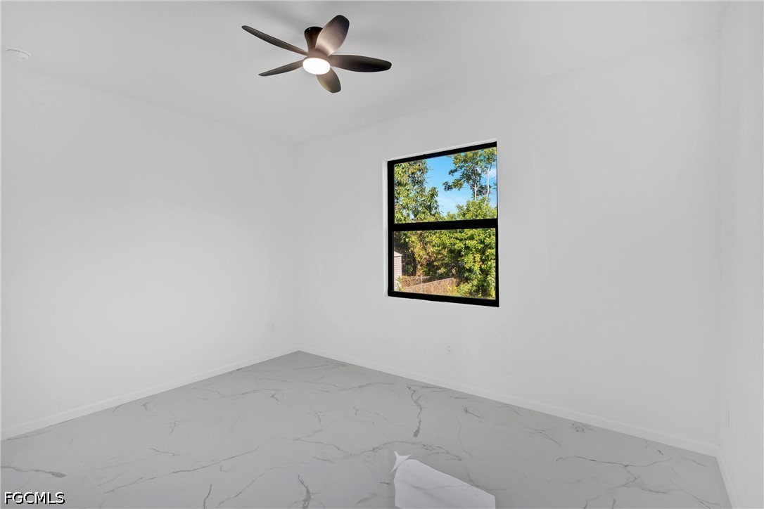4 Bed SingleFamilyResidence for Sale in Lehigh Acres, photo 23