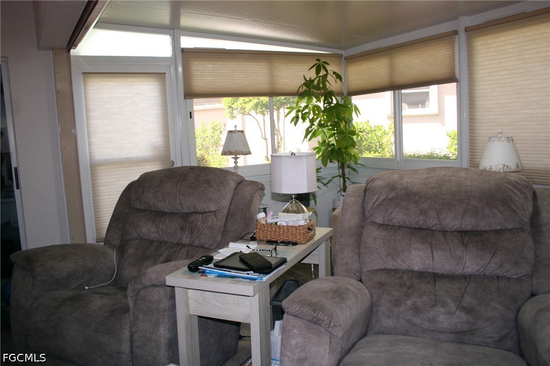 2 Bed SingleFamilyResidence for Sale in North Fort Myers, photo 23
