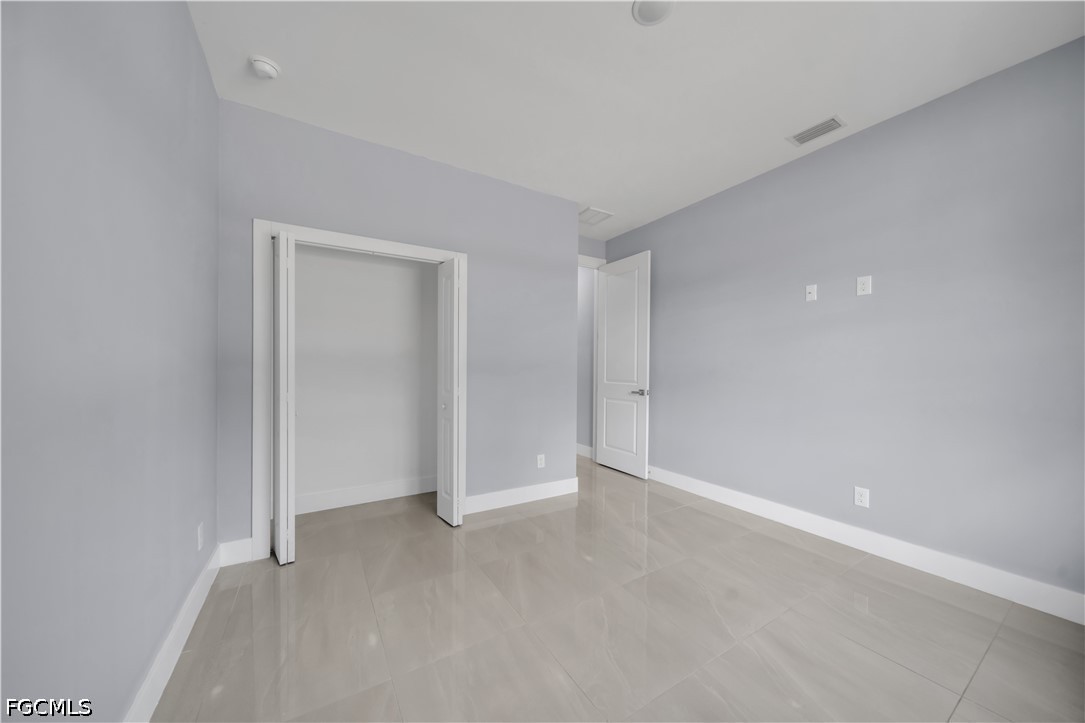 3 Bed SingleFamilyResidence for Sale in Lehigh Acres, photo 23