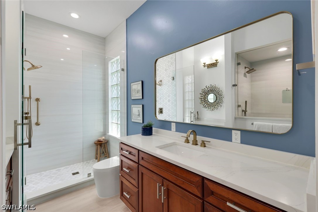 4 Bed Pool Home for Sale in Island Walk, photo 23