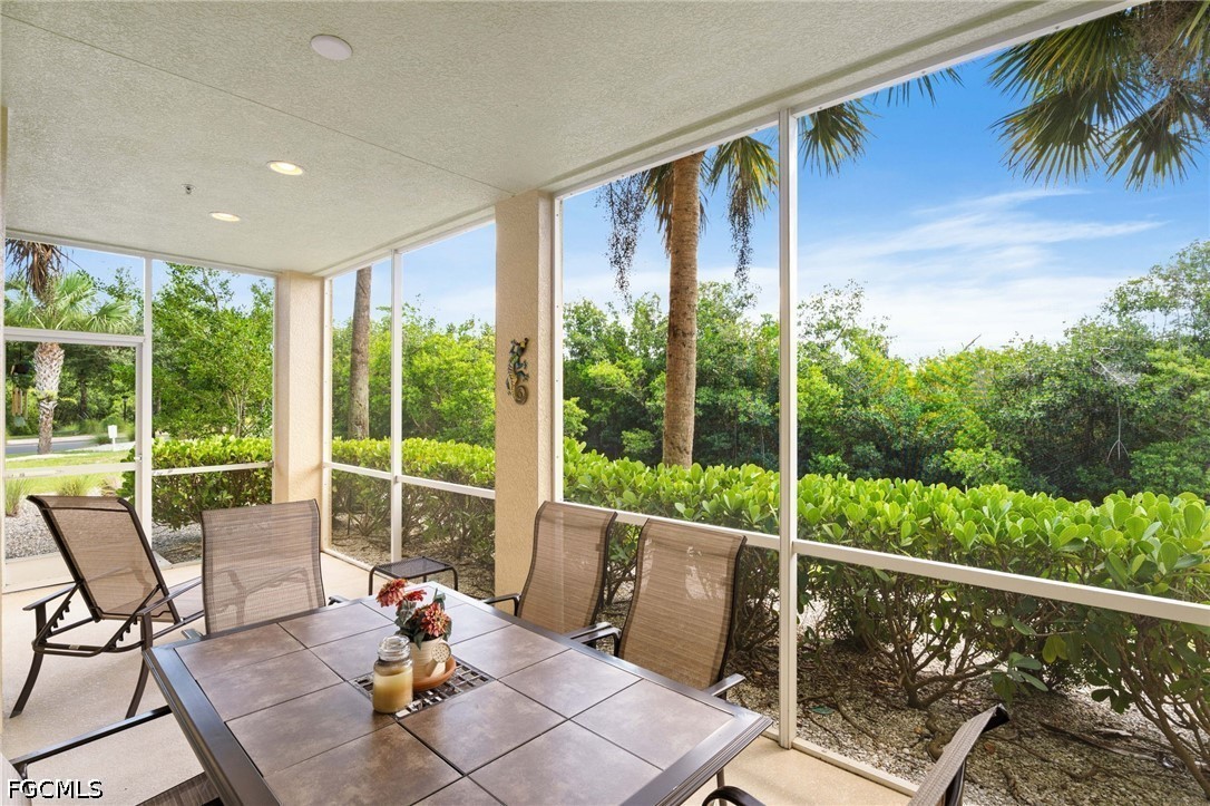 2 Bed Waterfront Home for Sale in Hamilton, photo 23
