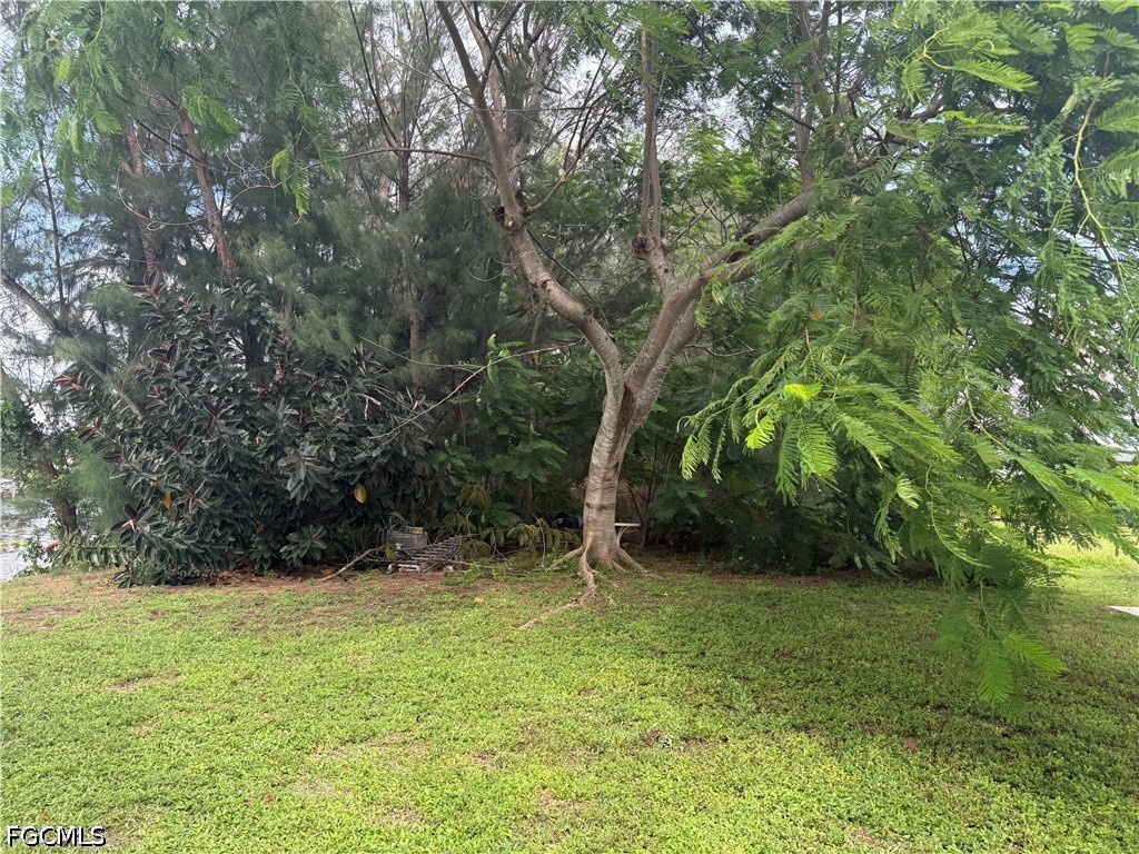 2 Bed Waterfront Home for Sale in Cape Coral, photo 23