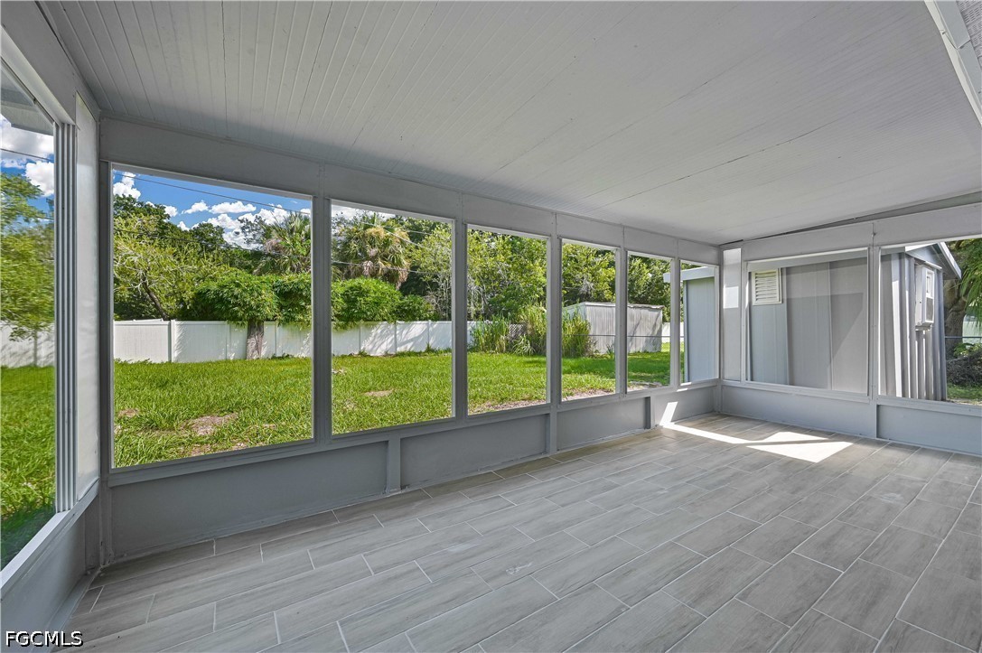 3 Bed SingleFamilyResidence for Sale in Fort Myers, photo 23