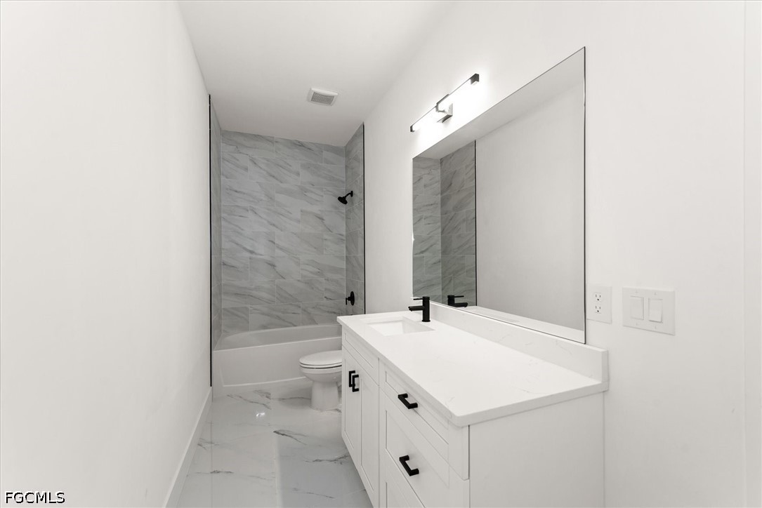 4 Bed SingleFamilyResidence for Sale in Buckingham Park, photo 23