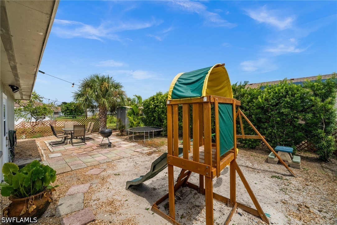 2 Bed SingleFamilyResidence for Sale in San Carlos Park, photo 23