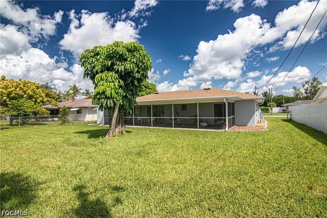 3 Bed SingleFamilyResidence for Sale in Cape Coral, photo 23
